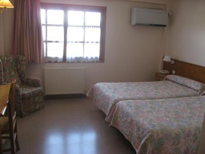Hotel Anaya Puente la Reina de Jaca Ngoại thất bức ảnh